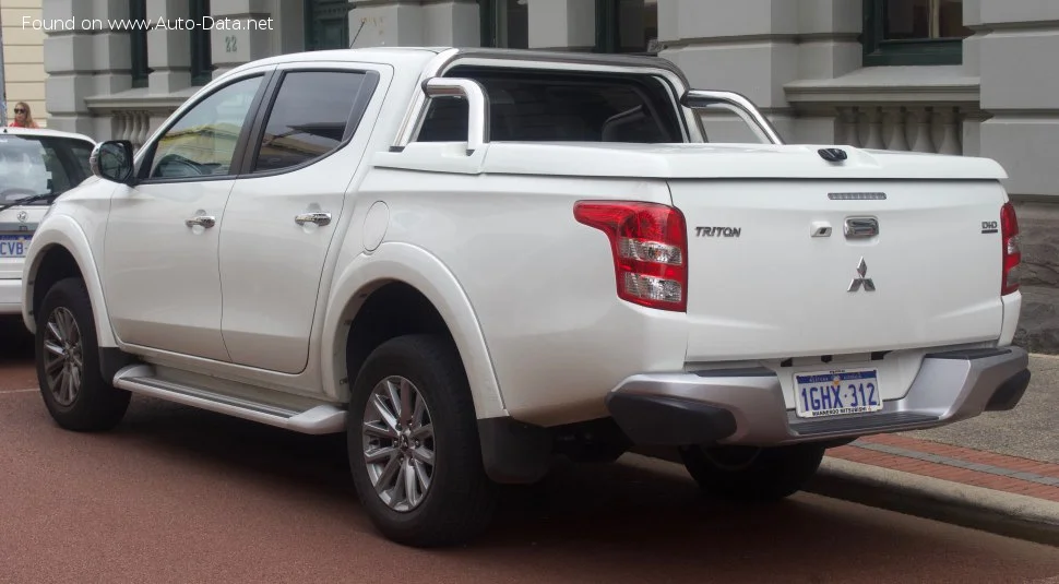 Mitsubishi Triton 2.5 DI-D (110 Hp)2015 - 2018 thumbnail 2