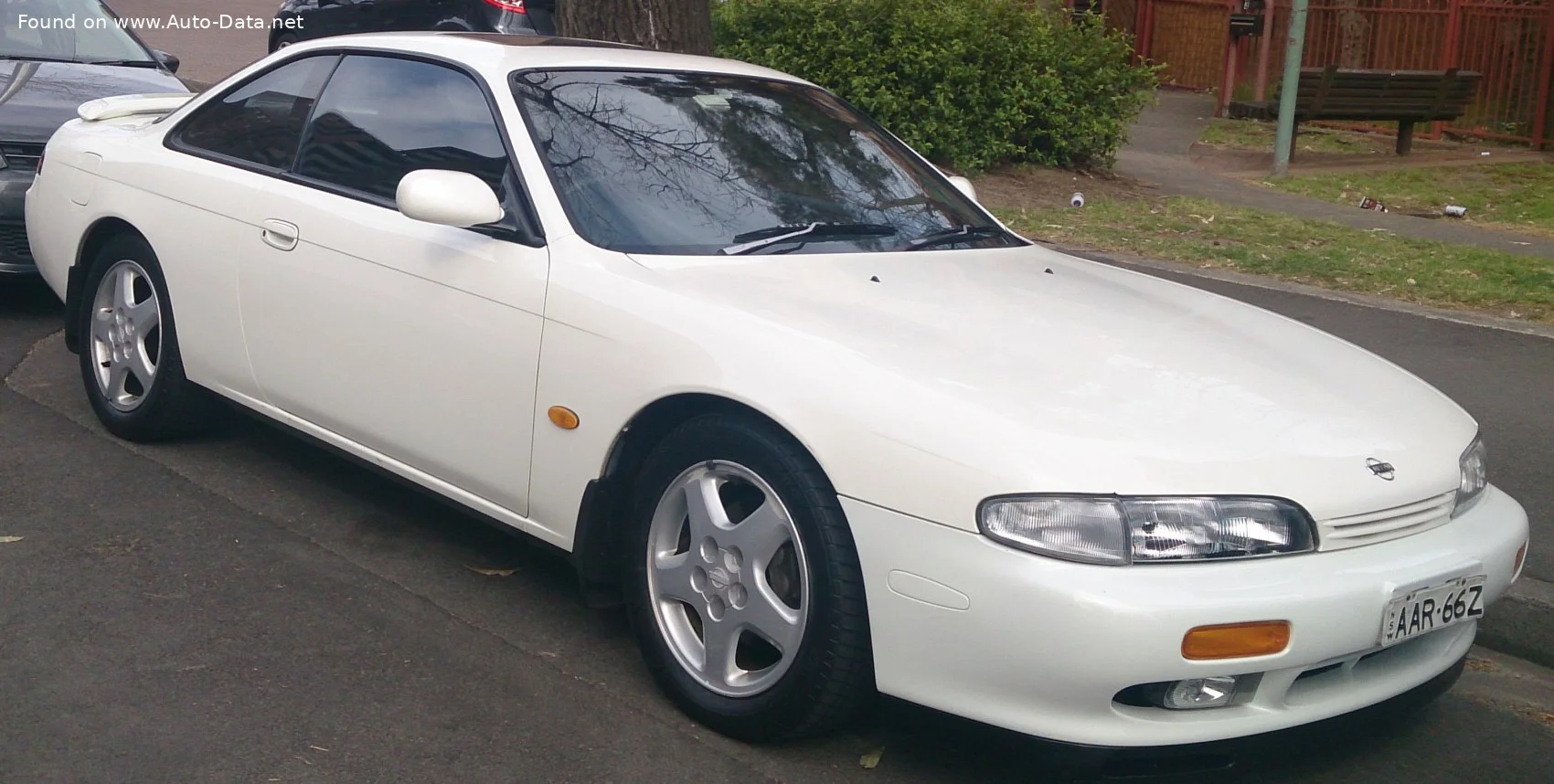 Nissan 200 SX 2.0 i 16V Turbo (200 Hp)1993 - 2000 thumbnail 3