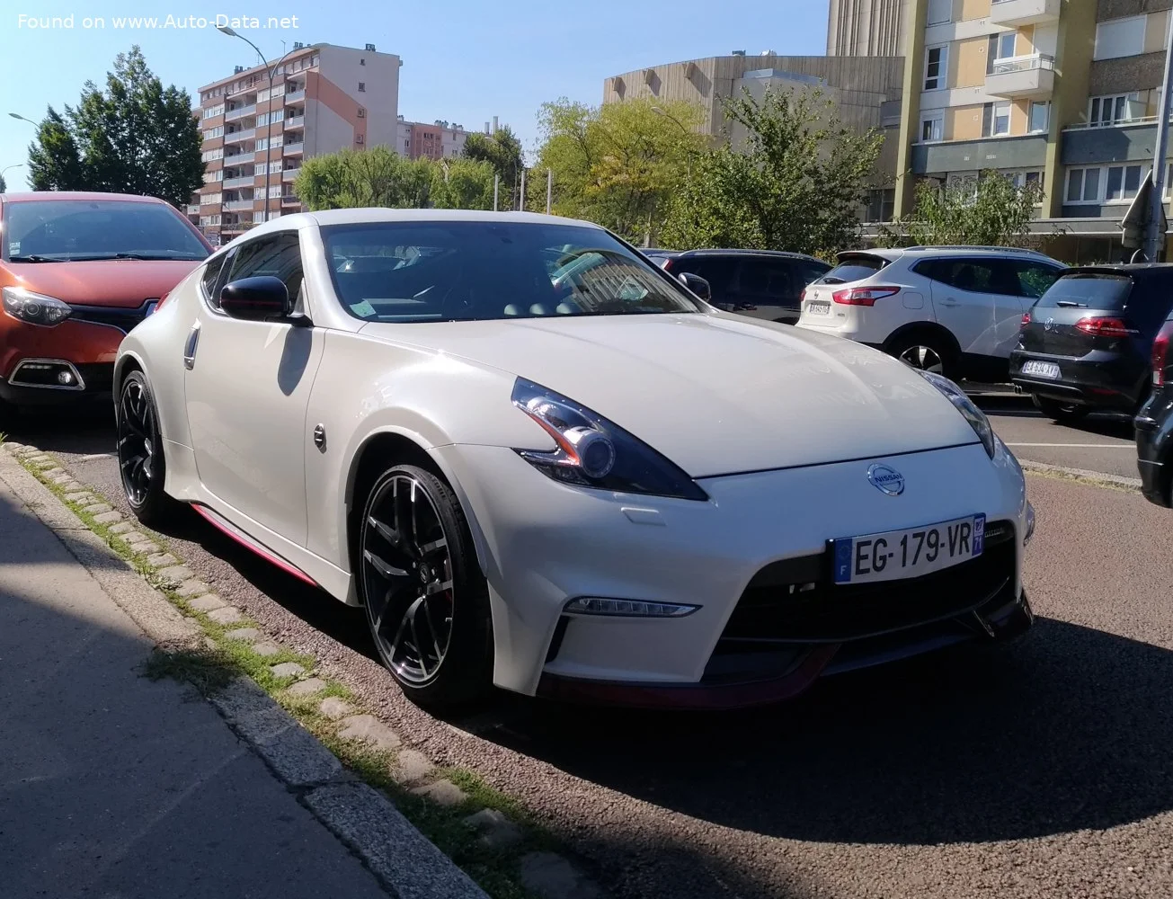 Nissan 370Z 3.7 V6 (332 Hp) Automatic (USA)2017 - 2020 thumbnail 7