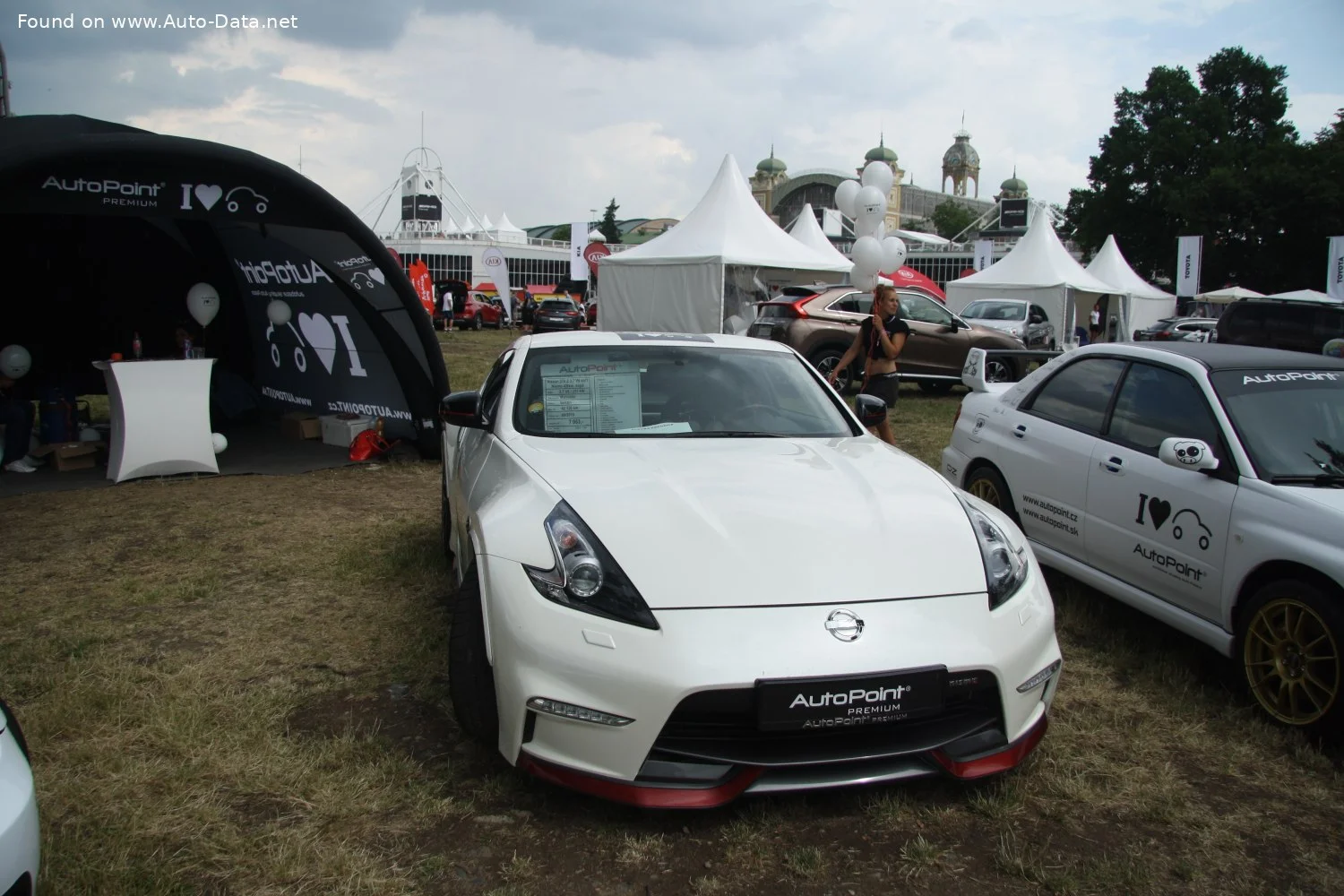 Nissan 370Z 3.7 V6 (332 Hp) Automatic (USA)2017 - 2020 thumbnail 8