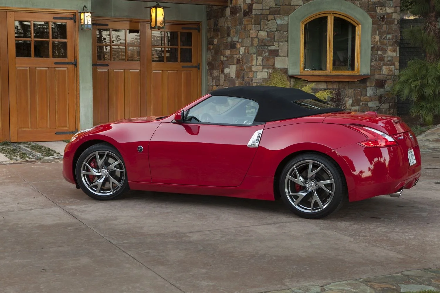 Nissan 370Z 3.7 V6 (328 Hp)2012 - 2017 thumbnail 9