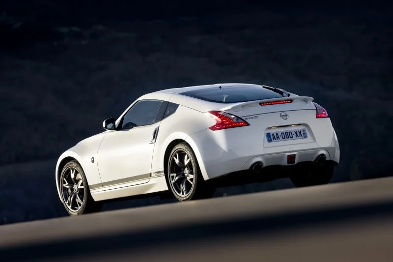 Nissan 370Z 3.7 V6 (328 Hp)2012 - 2017 thumbnail 11