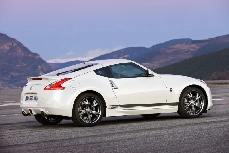 Nissan 370Z 3.7 V6 (328 Hp)2012 - 2017 thumbnail 13