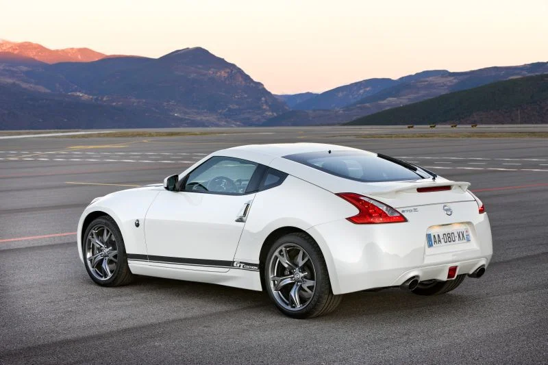 Nissan 370Z 3.7 V6 (328 Hp)2012 - 2017 thumbnail 10
