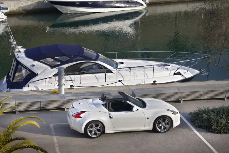 Nissan 370Z 3.7 V6 (328 Hp)2009 - 2012 thumbnail 10