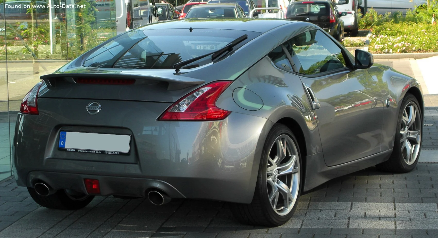Nissan 370Z 3.7 (328 Hp)2008 - 2012 thumbnail 4