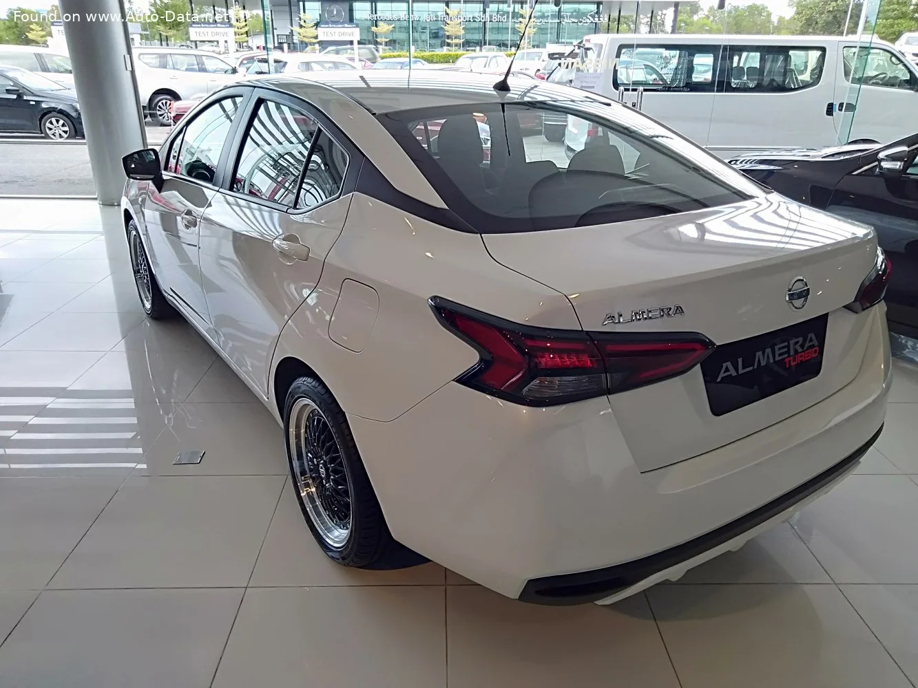 Nissan Almera 1.0 Turbo (100 Hp) CVT2019 - thumbnail 11