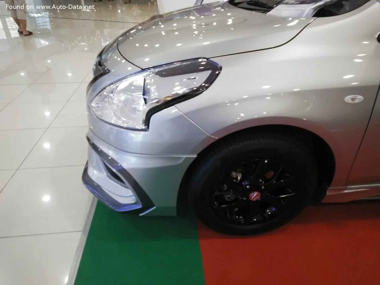 Nissan Almera 1.2i (79 Hp)2015 - 2018 thumbnail 4