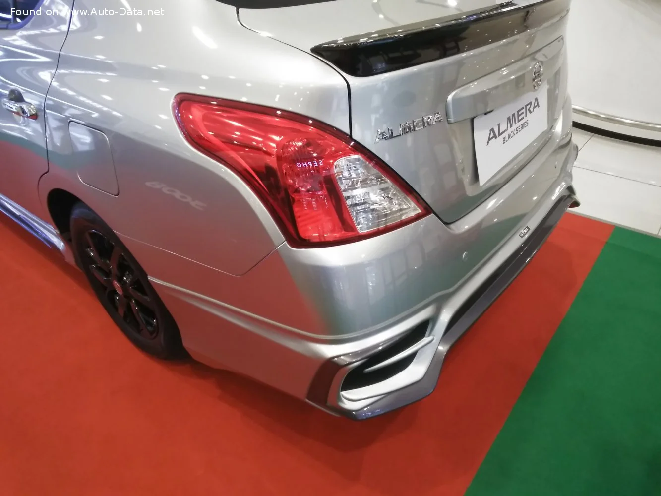 Nissan Almera 1.2i (79 Hp)2015 - 2018 thumbnail 6