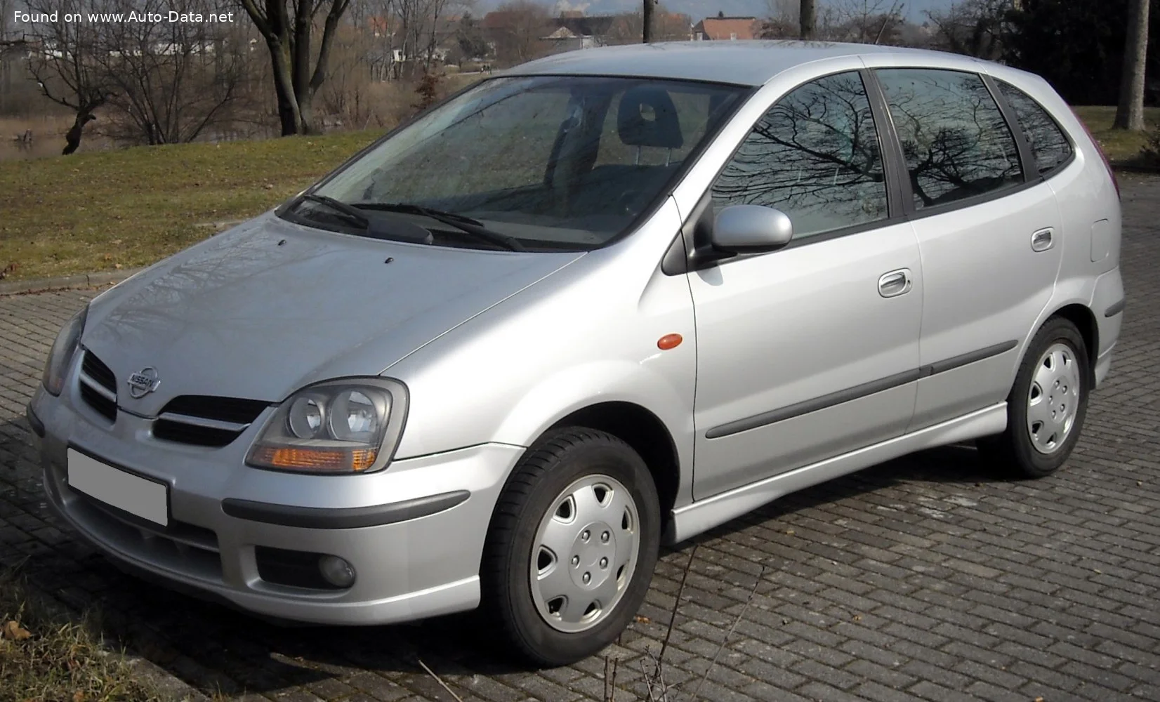 Nissan Almera 1.8 (114 Hp)2000 - 2003 - 1