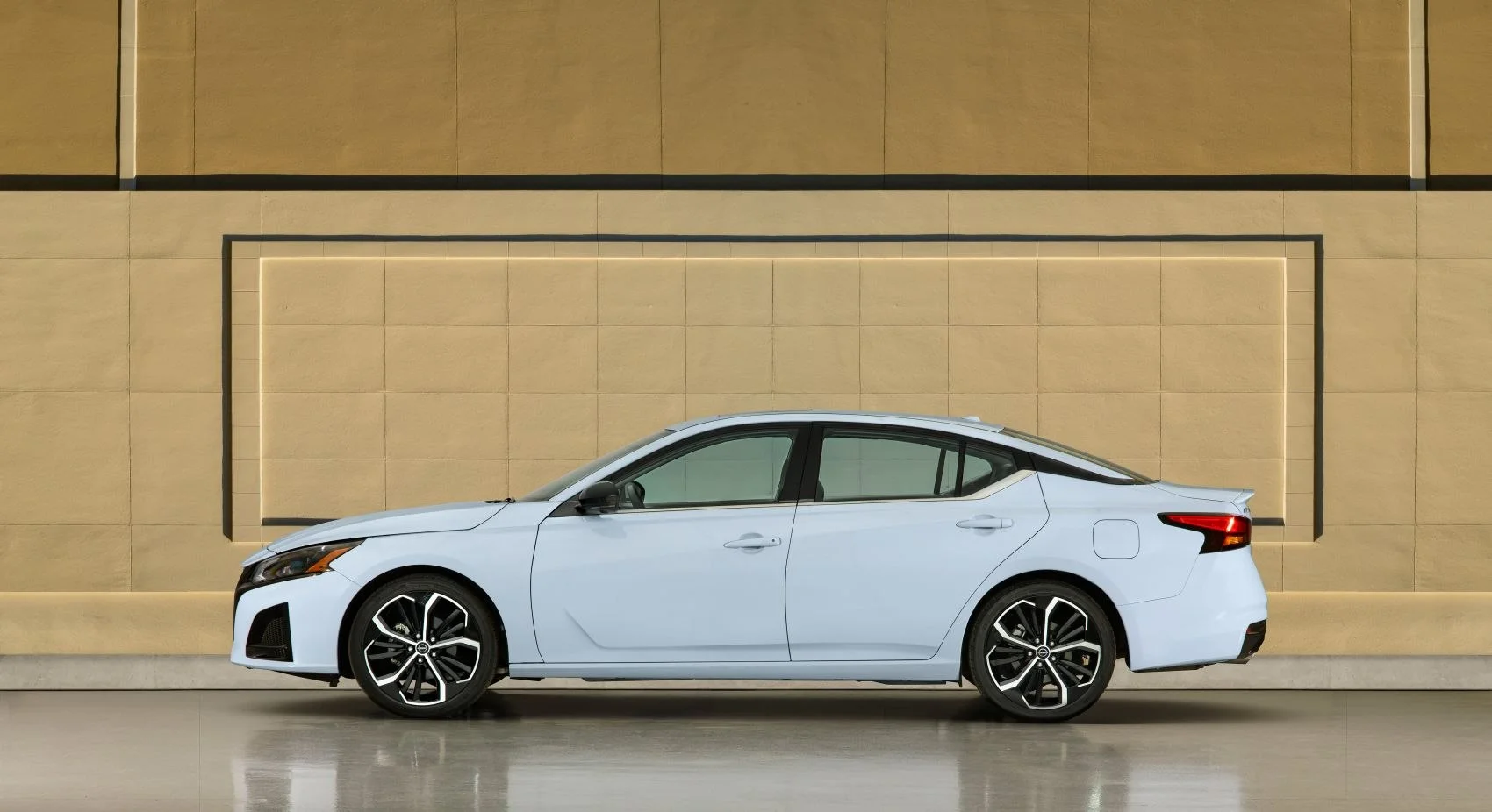Nissan Altima 2.0 VC-Turbo (236 Hp) Xtronic2022 - thumbnail 12
