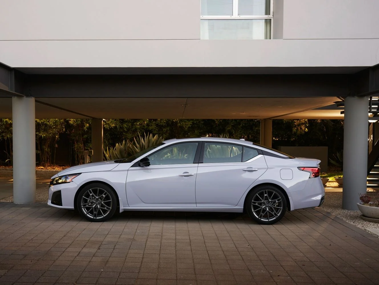 Nissan Altima 2.0 VC-Turbo (236 Hp) Xtronic2022 - thumbnail 6