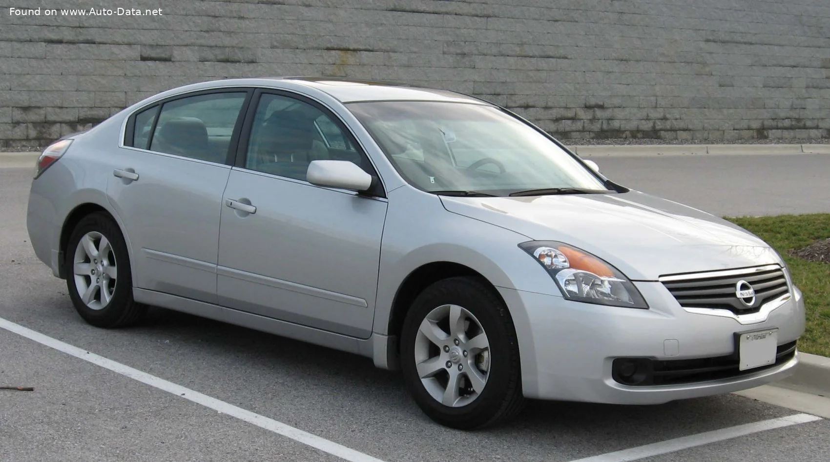 Nissan Altima 2.5 (177 Hp)2007 - 2012 thumbnail 3
