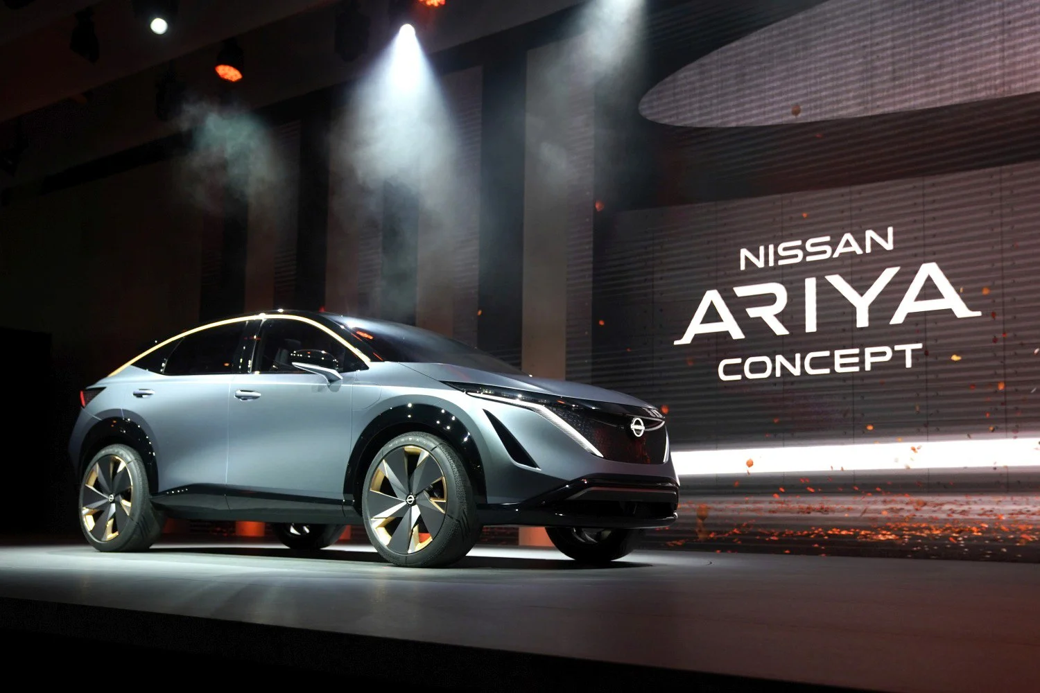Nissan Ariya Nissan Ariya Concept thumbnail 5
