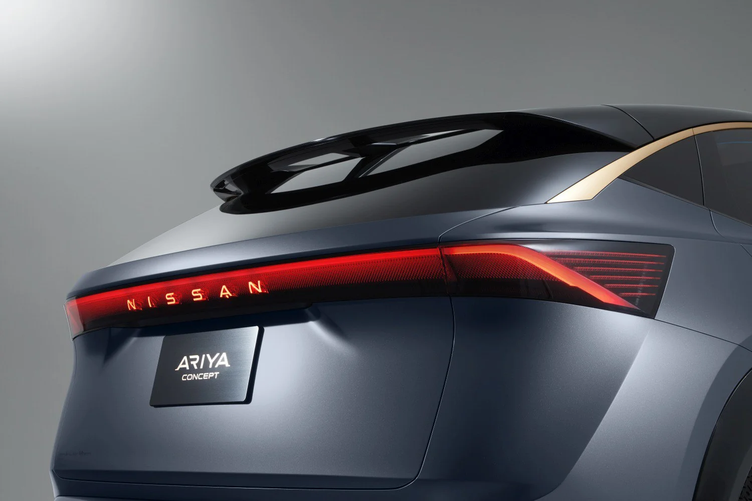 Nissan Ariya Nissan Ariya Concept thumbnail 9