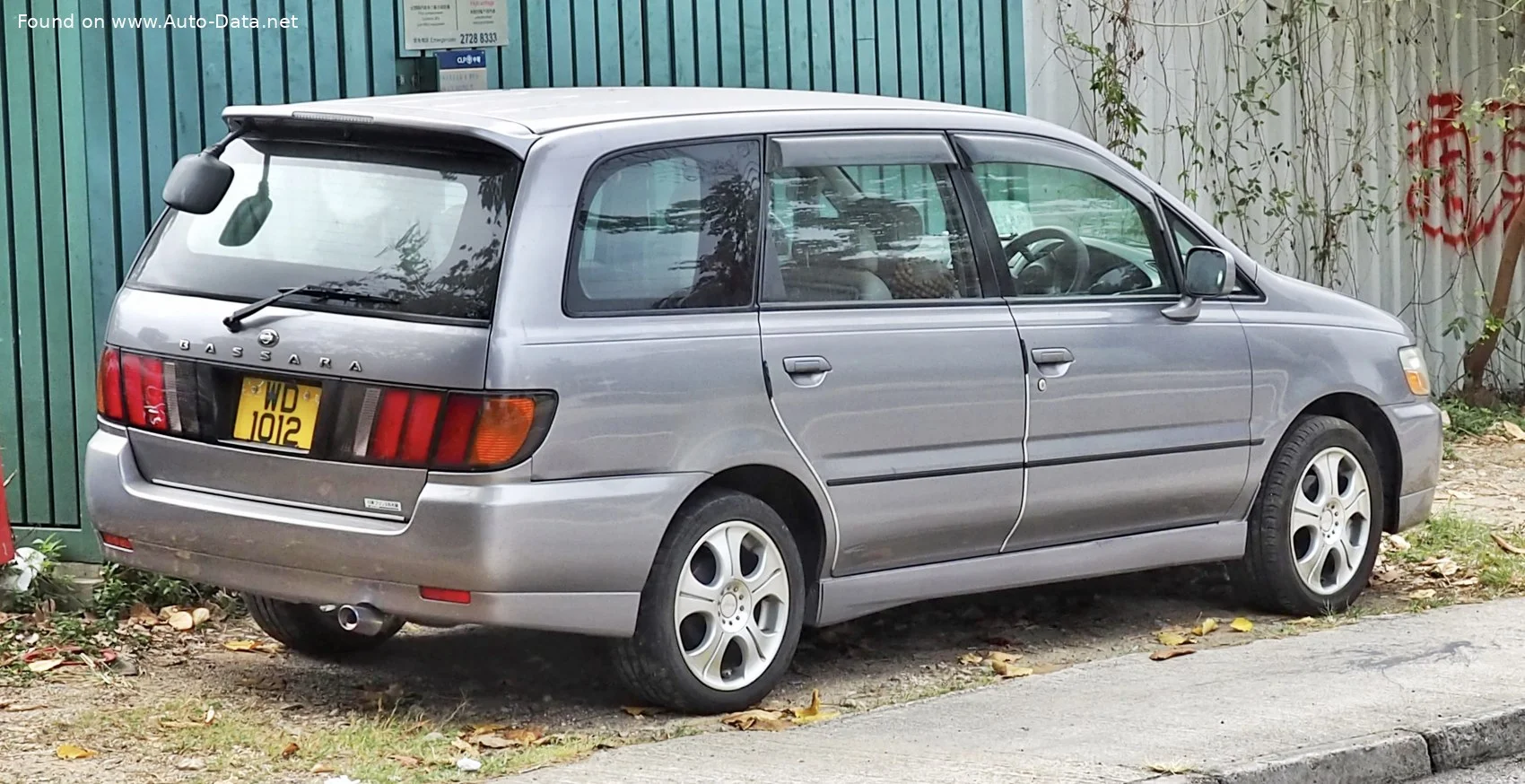 Nissan Bassara 2.4i (150 Hp) 4x4 Automatic1999 - 2001 thumbnail 2
