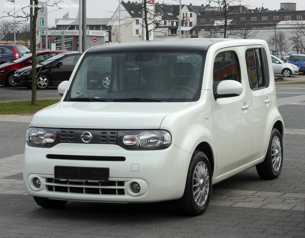 Nissan Cube 1.5 (109 Hp)2008 - 2019 thumbnail 3