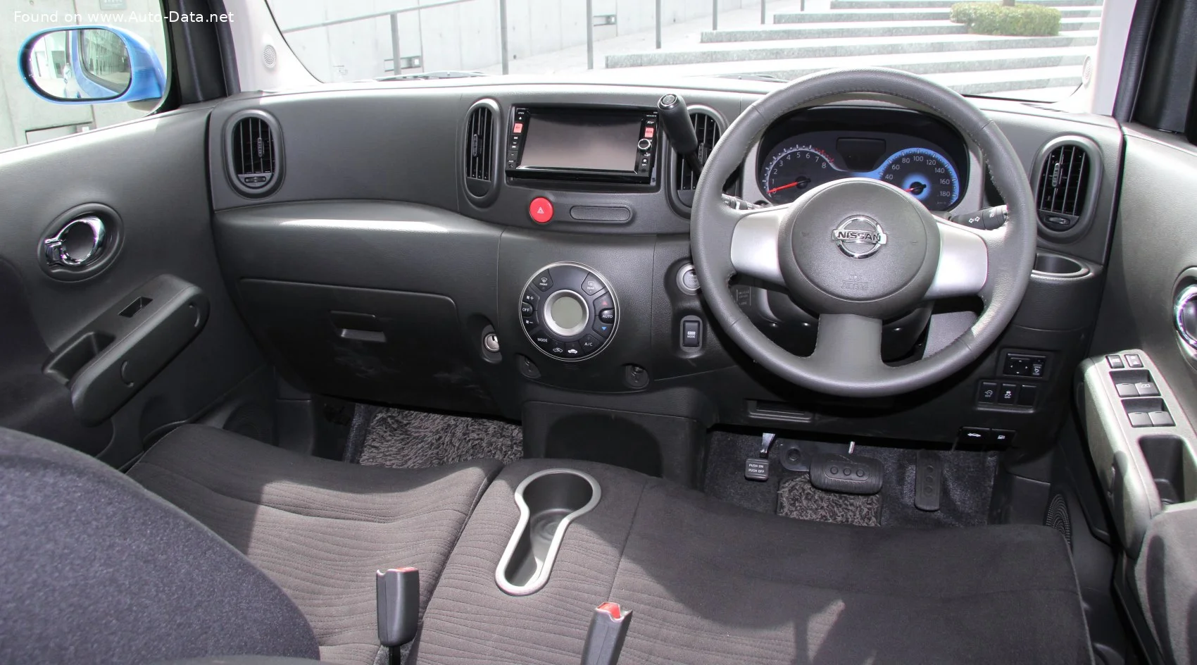 Nissan Cube 1.5 (109 Hp)2008 - 2019 thumbnail 6