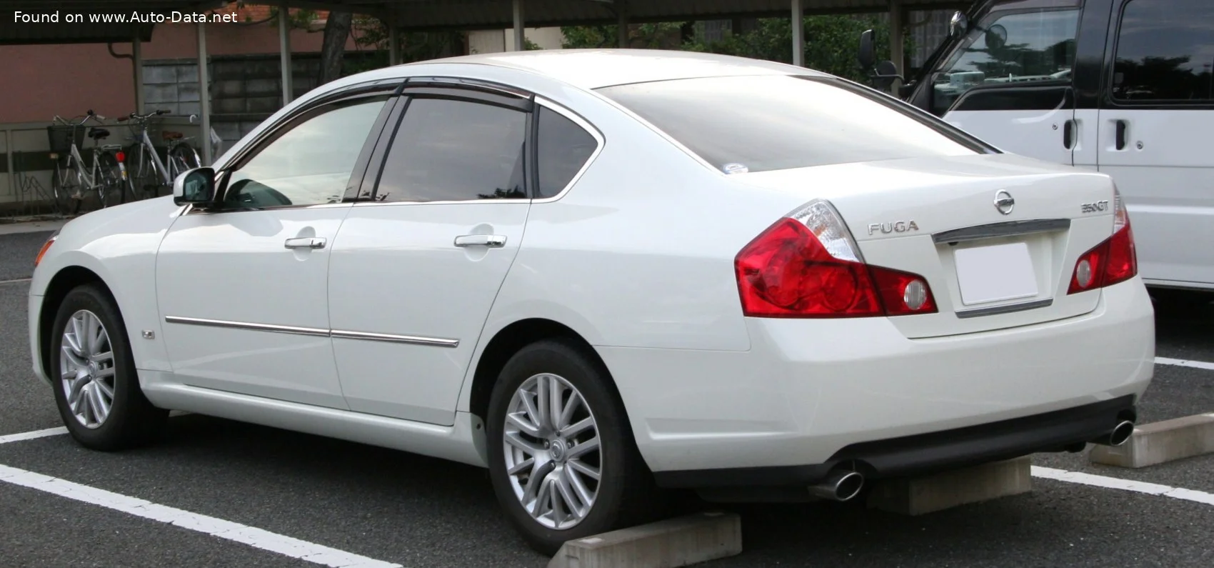 Nissan Fuga 2.5L V6 (210 Hp)2004 - 2006 thumbnail 3