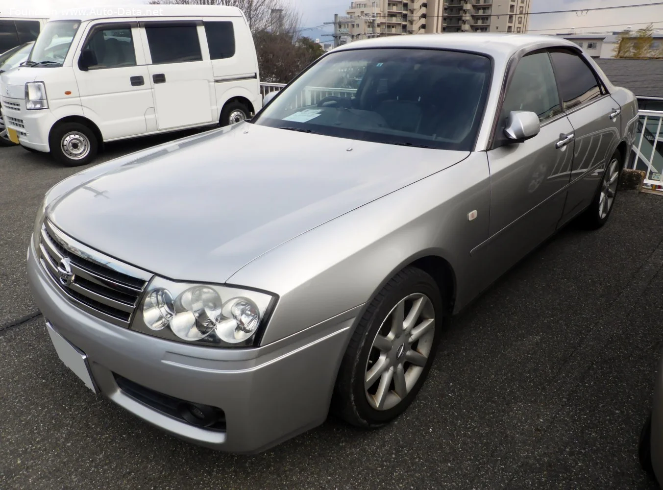 Nissan Gloria 2.5 i 24V T Four (260 Hp)1999 - 2004 thumbnail 5