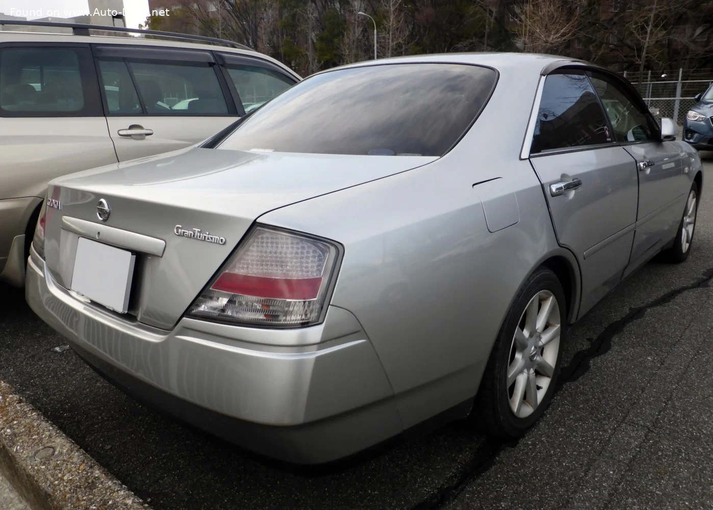 Nissan Gloria 2.5 i 24V T Four (260 Hp)1999 - 2004 thumbnail 6