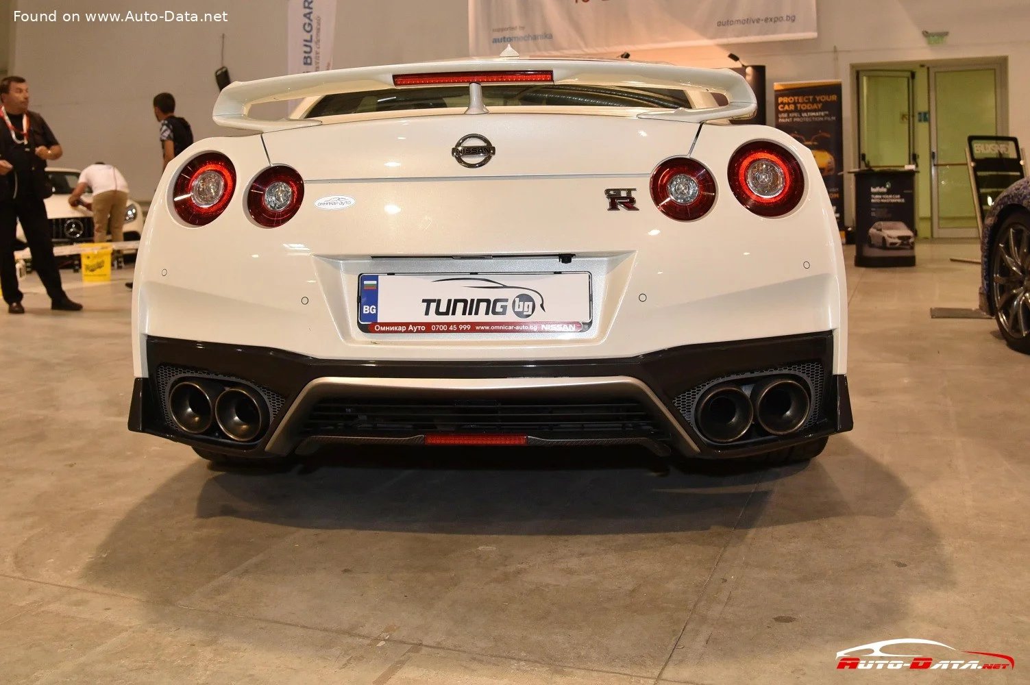 Nissan GT-R 3.8 V6 (570 Hp) AWD DCT2016 - 2023 thumbnail 3