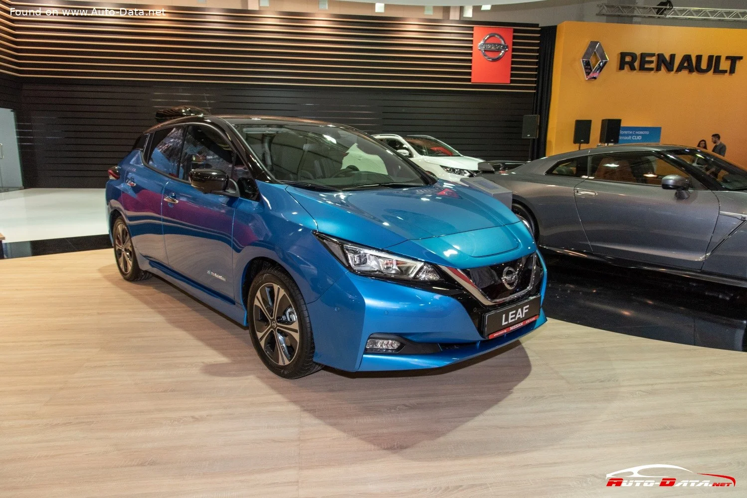 Nissan Leaf 40 kWh (150 Hp)2017 - 2025 thumbnail 16