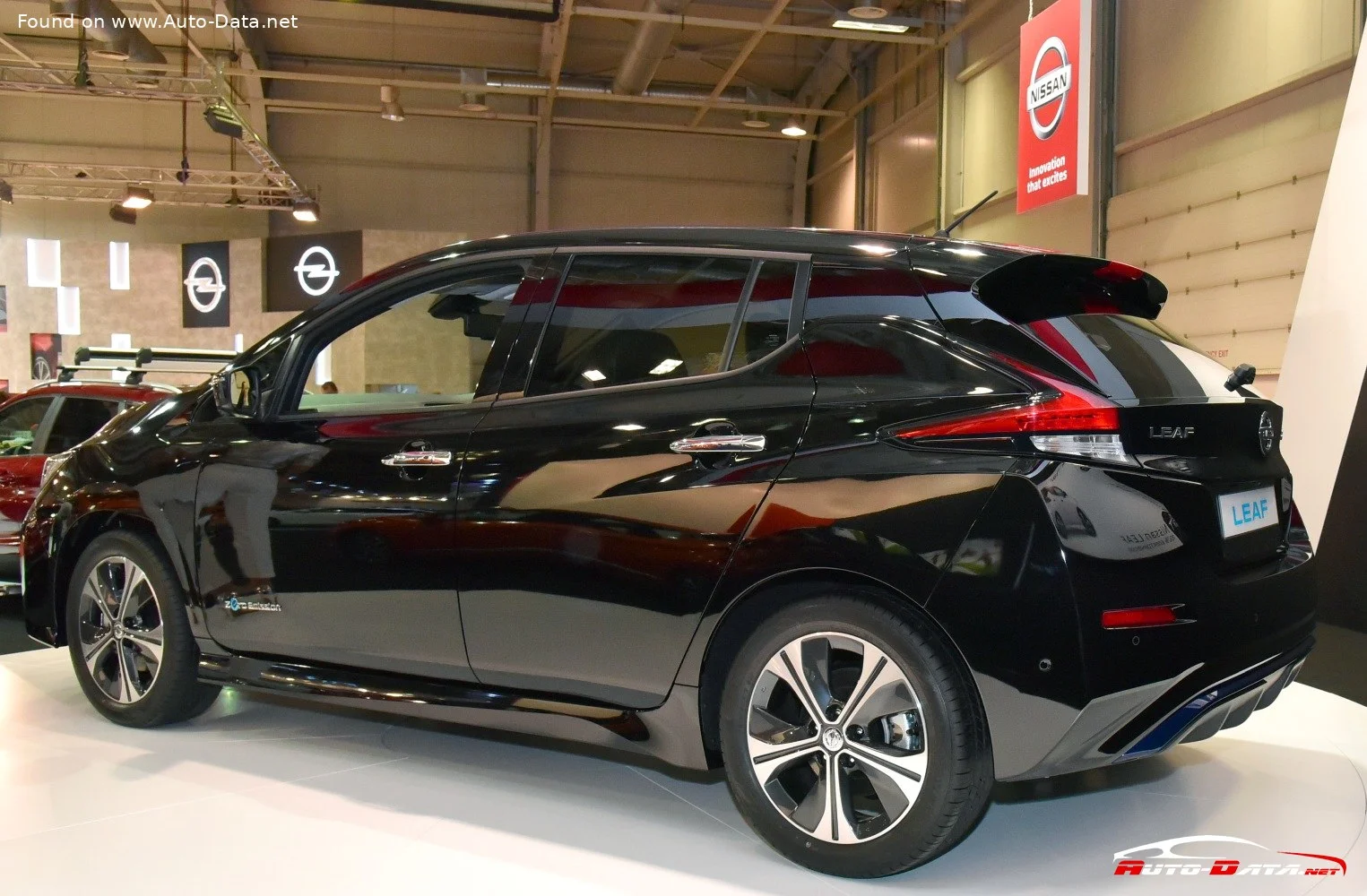 Nissan Leaf 40 kWh (150 Hp)2017 - 2025 thumbnail 6