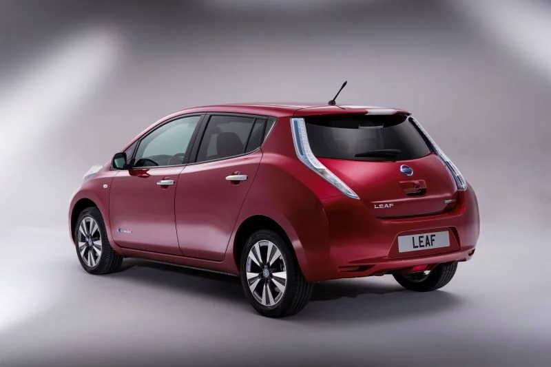 Nissan Leaf 24 kWh (109 Hp)2010 - 2012 thumbnail 2