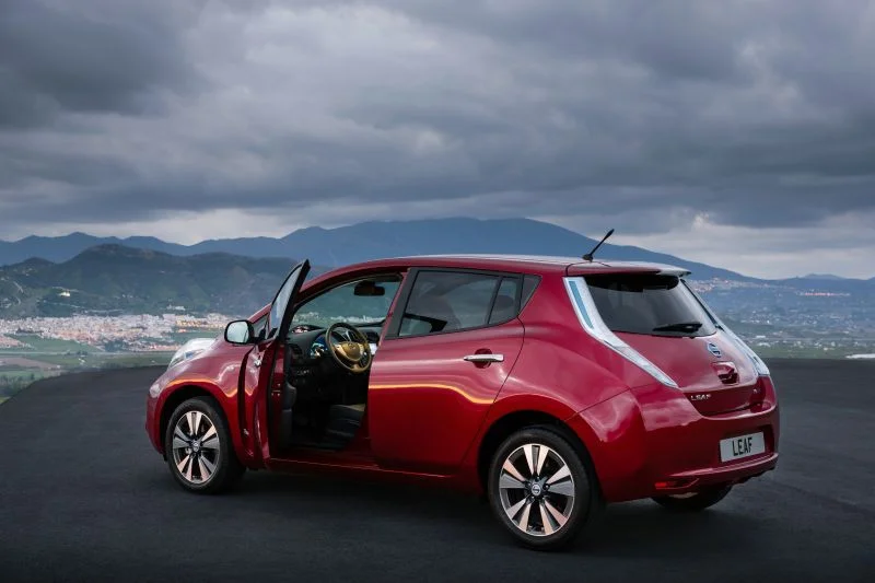 Nissan Leaf 24 kWh (109 Hp)2010 - 2012 thumbnail 18