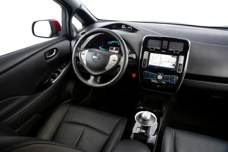 Nissan Leaf 24 kWh (109 Hp)2010 - 2012 thumbnail 4