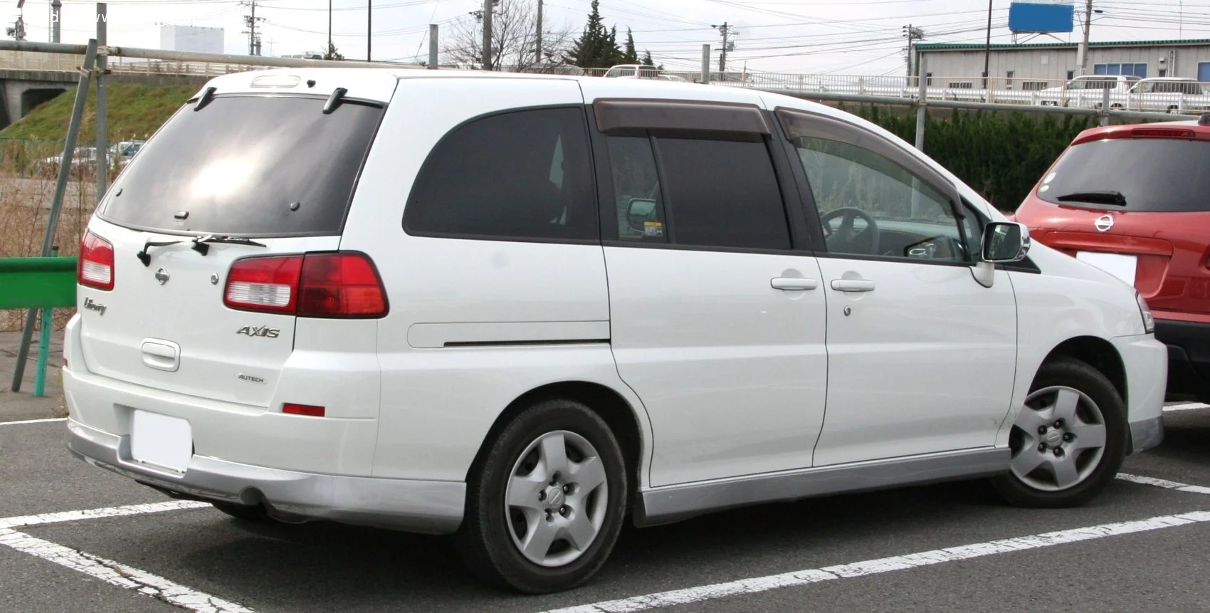Nissan Liberty 2.0 i 16V (140 Hp)1998 - 2002 thumbnail 2