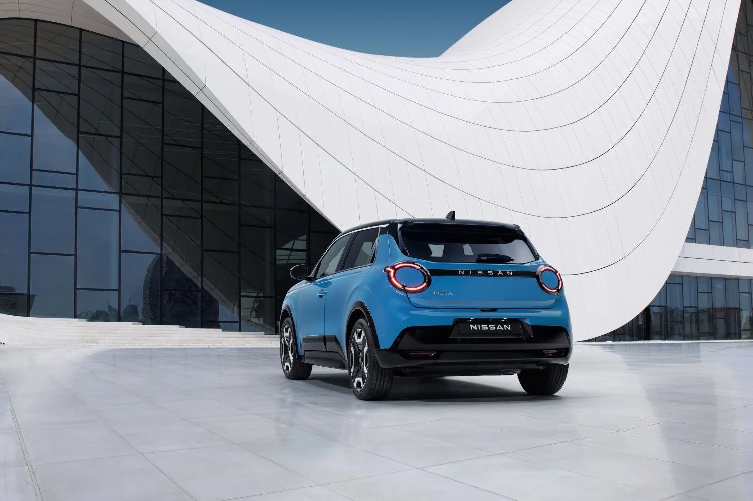 Nissan Micra 40 kWh (122 Hp) Electric Standard Range2025 - thumbnail 4