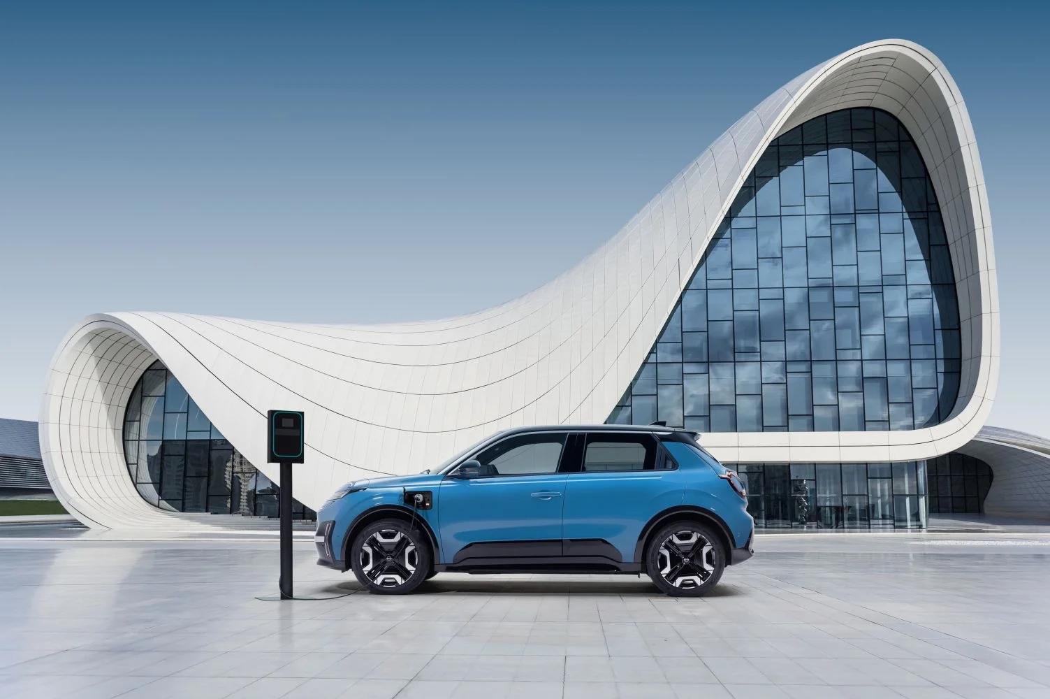 Nissan Micra 40 kWh (122 Hp) Electric Standard Range2025 - thumbnail 8