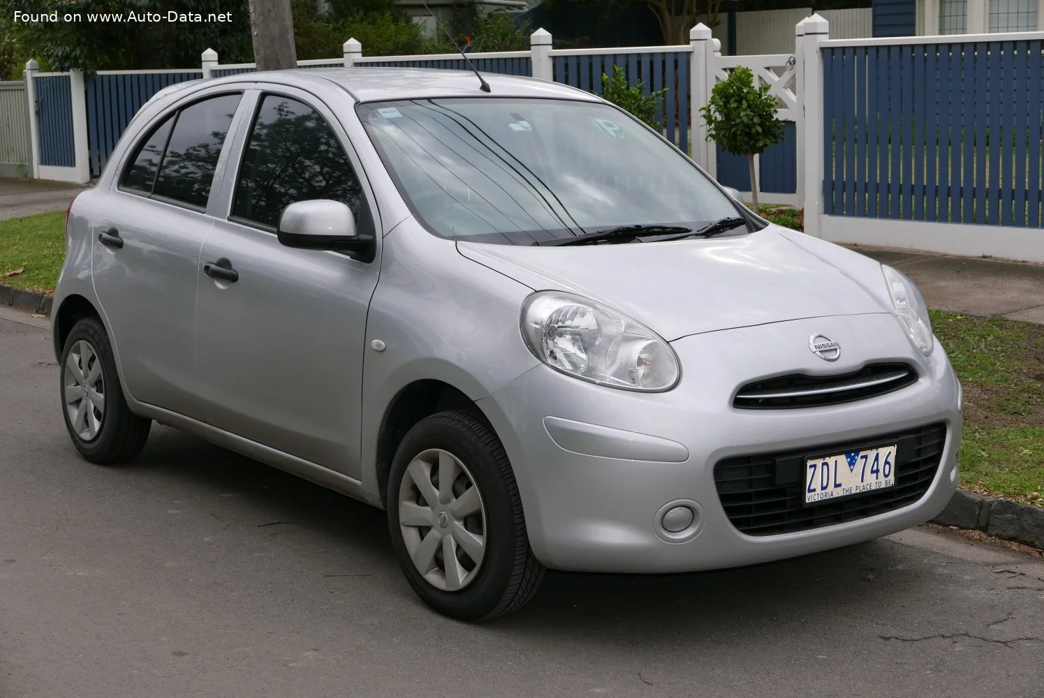 Nissan Micra 1.2 (80 Hp)2010 - 2013 thumbnail 3