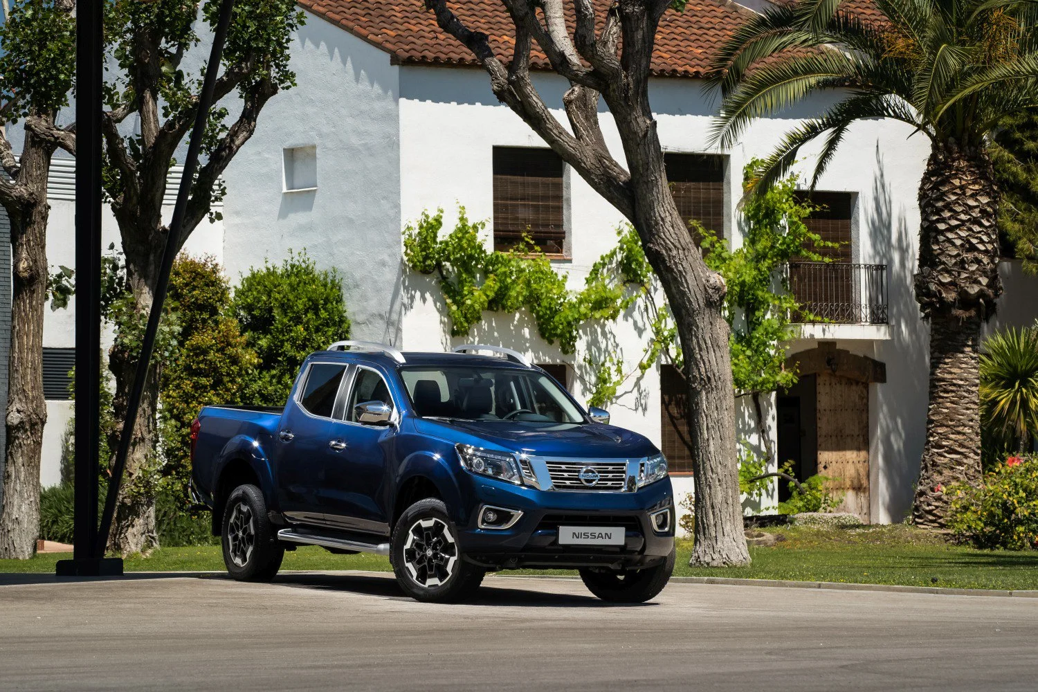 Nissan Navara 2.3 dCi (163 Hp) 4WD2019 - - 1