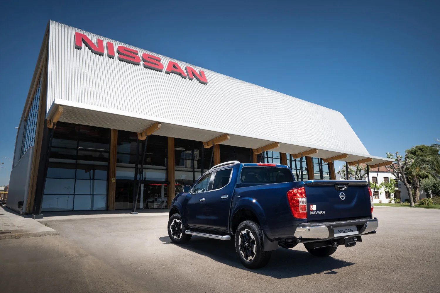 Nissan Navara 2.3 dCi (163 Hp) 4WD2019 - thumbnail 2
