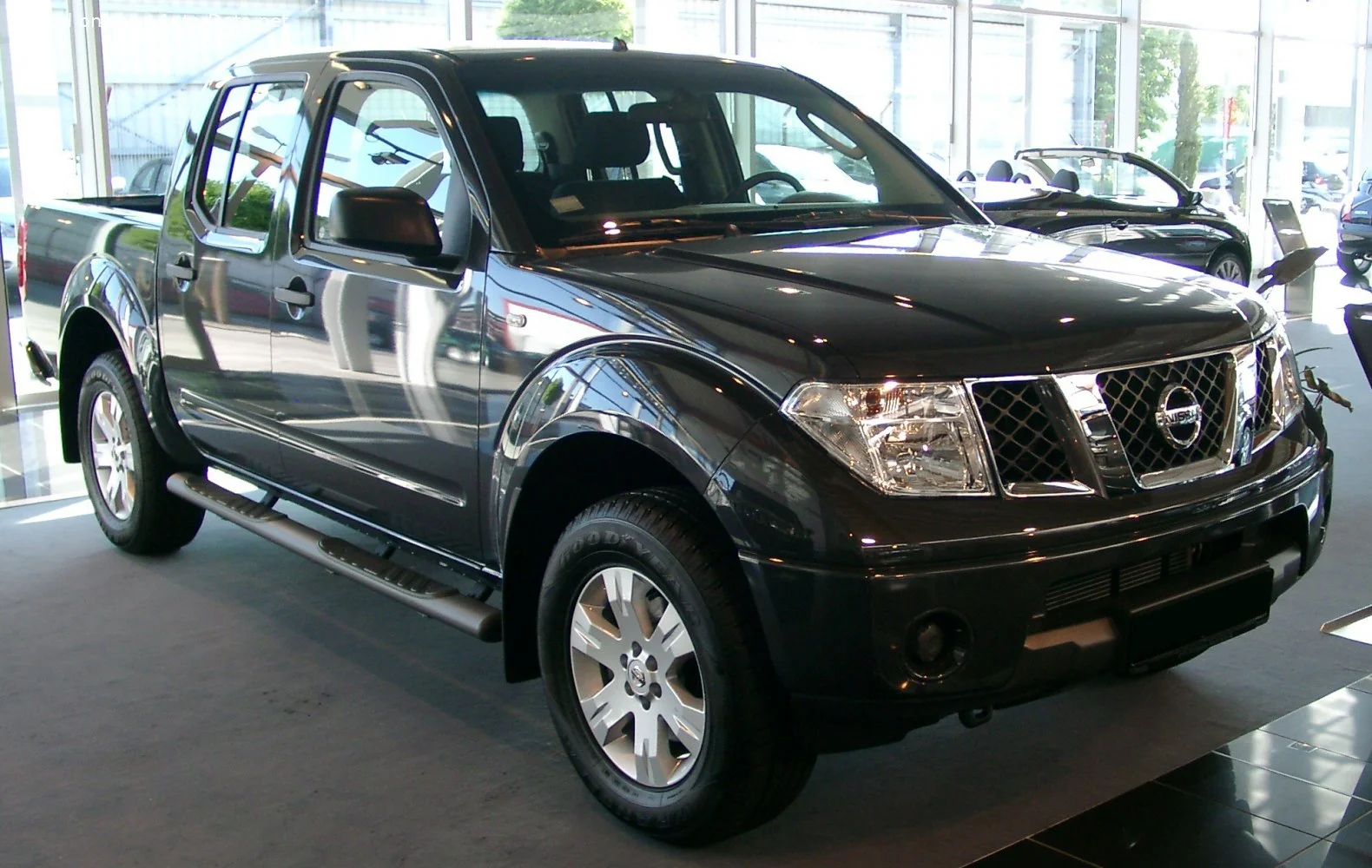 Nissan Navara 2.5 dCi (190 Hp)2010 - 2015 thumbnail 3