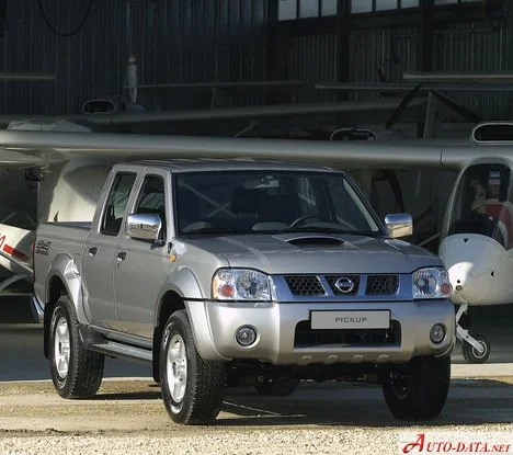 Nissan Navara 2.4 Double Cab 4WD (148 Hp)1998 - 2004 thumbnail 6
