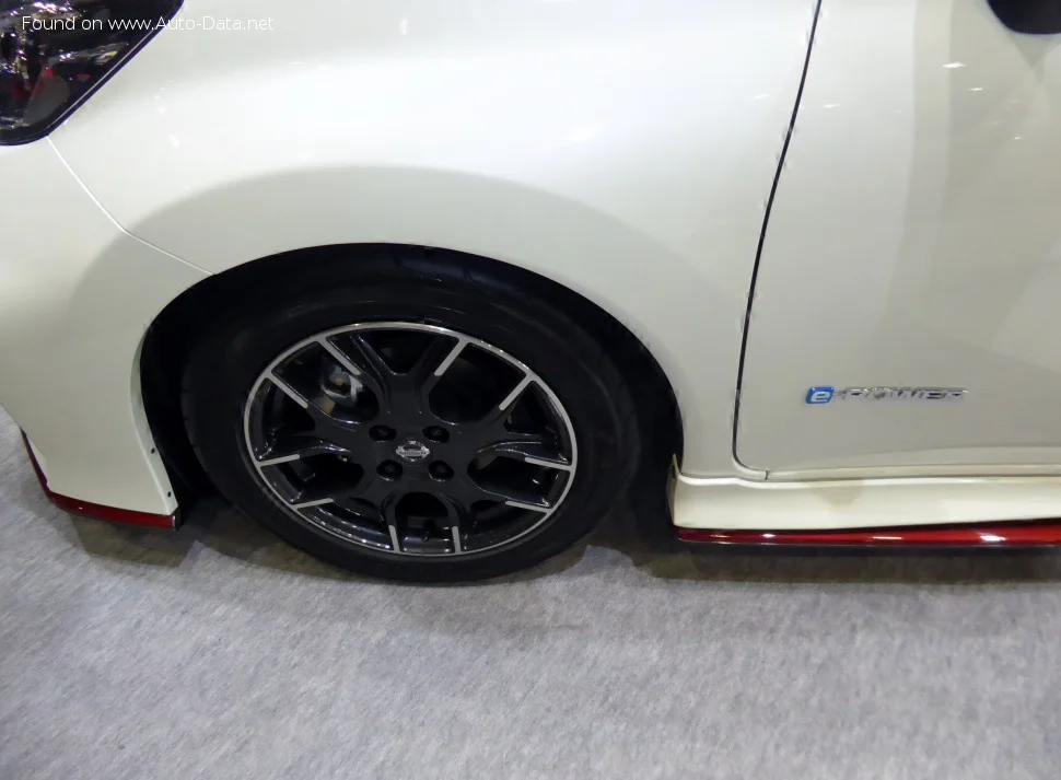 Nissan Note 1.2 (79 Hp) 4WD CVT2017 - 2020 thumbnail 5