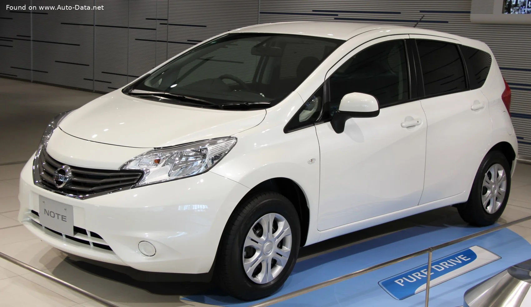 Nissan Note 1.2 (80 Hp)2012 - 2017 thumbnail 2