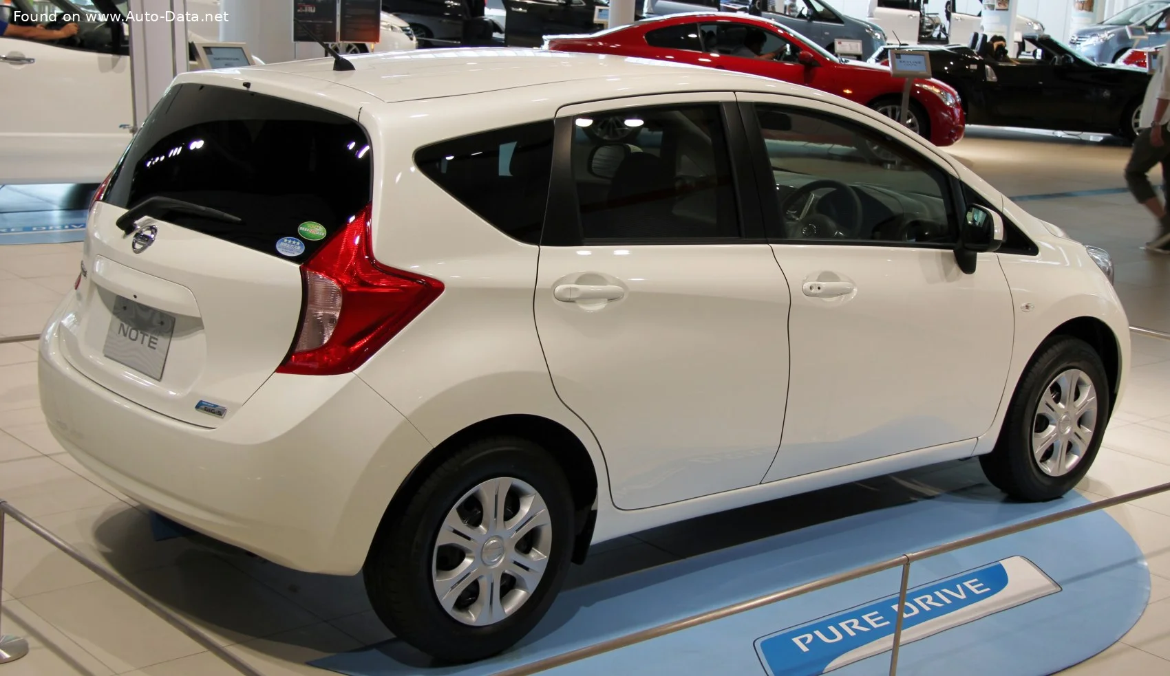 Nissan Note 1.2 (80 Hp)2012 - 2017 thumbnail 3