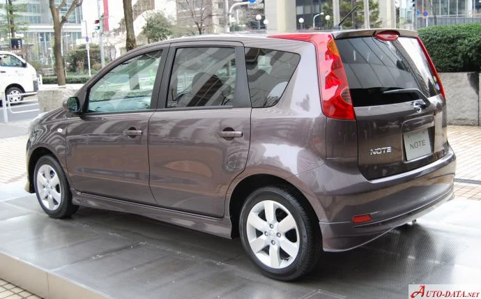 Nissan Note 1.4 (88 Hp)2010 - 2012 thumbnail 11