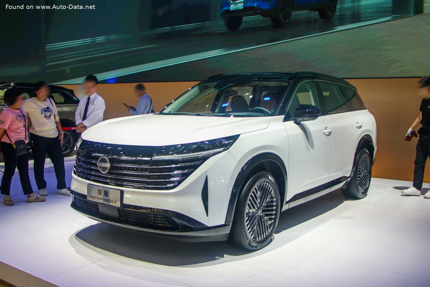 Nissan Pathfinder modeli