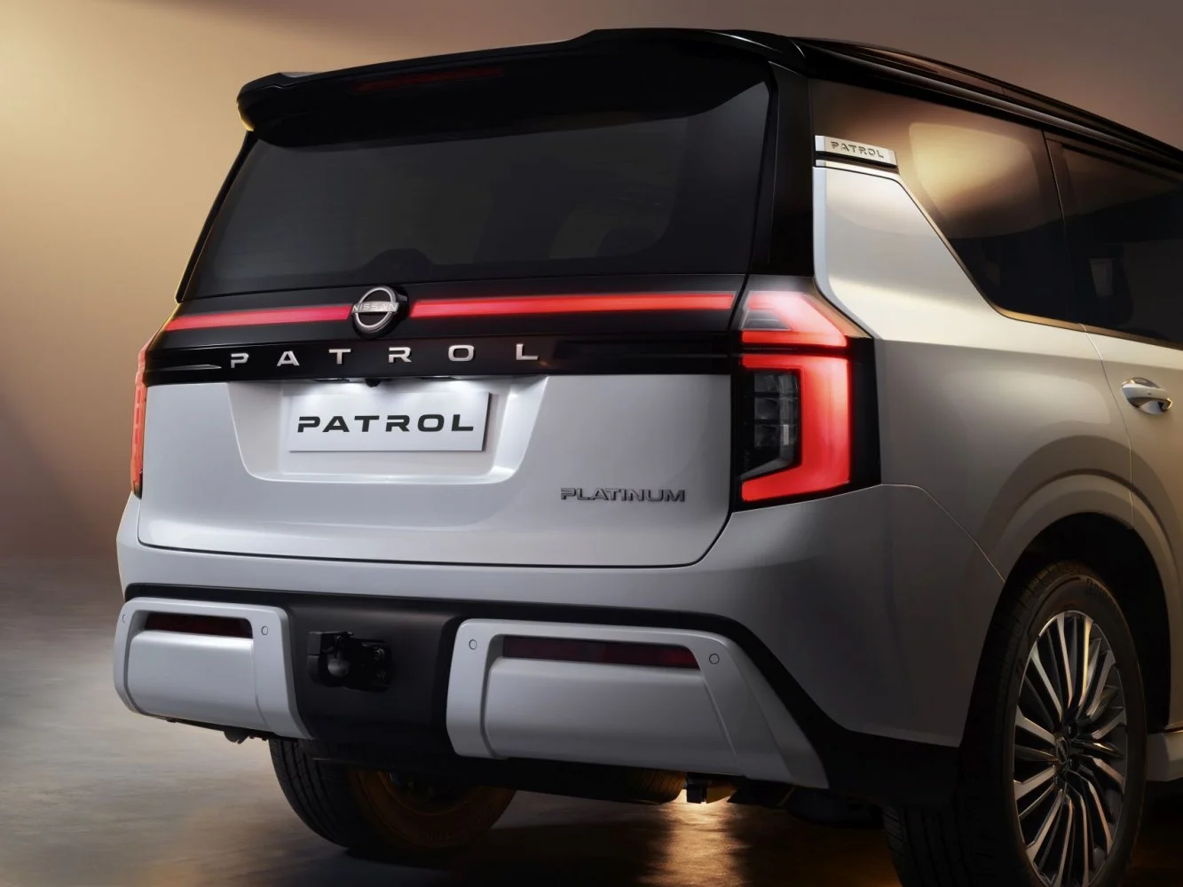 Nissan Patrol 3.5 V6 (425 Hp) 4WD Automatic2024 - thumbnail 12