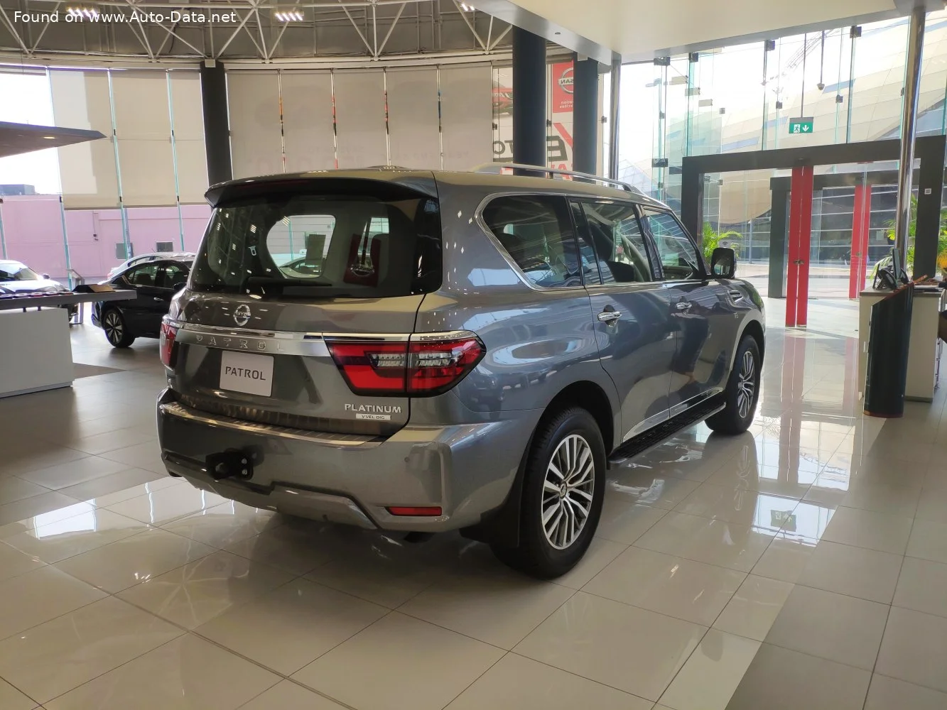 Nissan Patrol 4.0 V6 (275 Hp) 4x4 Automatic2019 - 2024 thumbnail 4