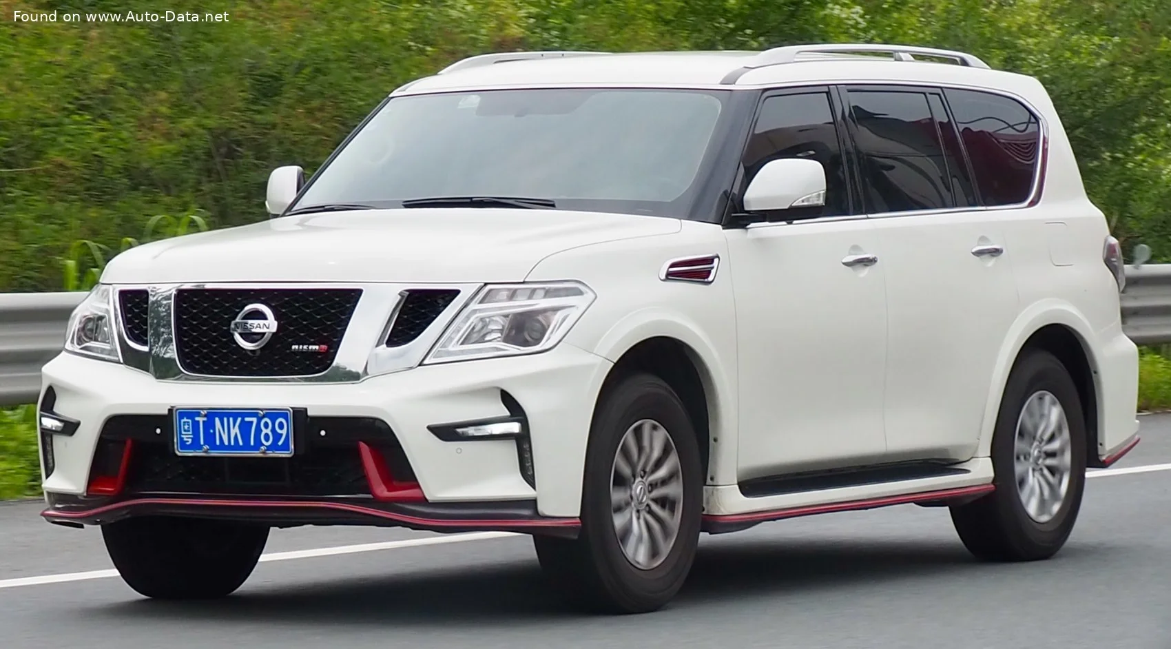 Nissan Patrol 5.6 V8 (321 Hp) 4WD2014 - 2019 thumbnail 6