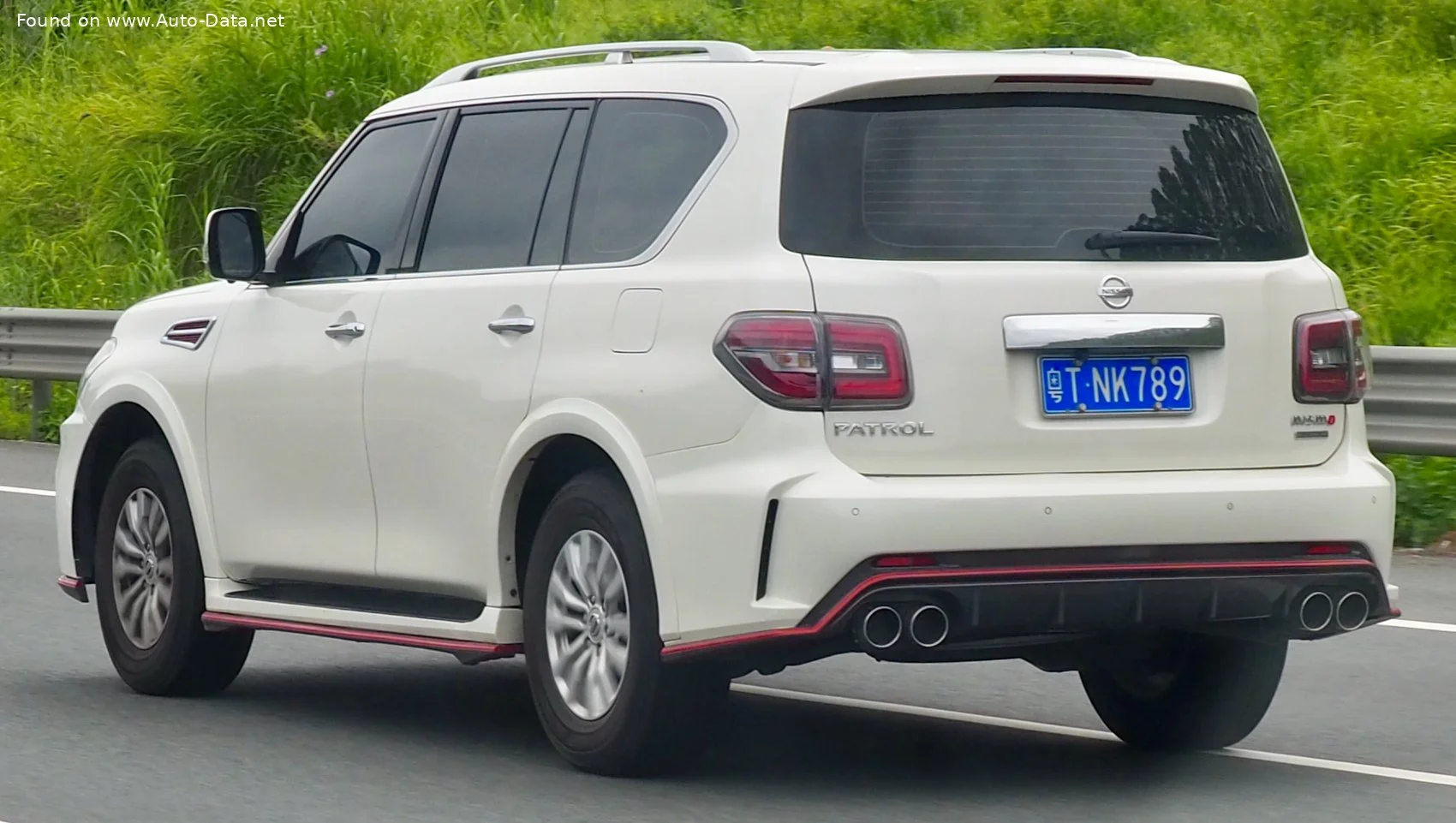 Nissan Patrol 5.6 V8 (321 Hp) 4WD2014 - 2019 thumbnail 7