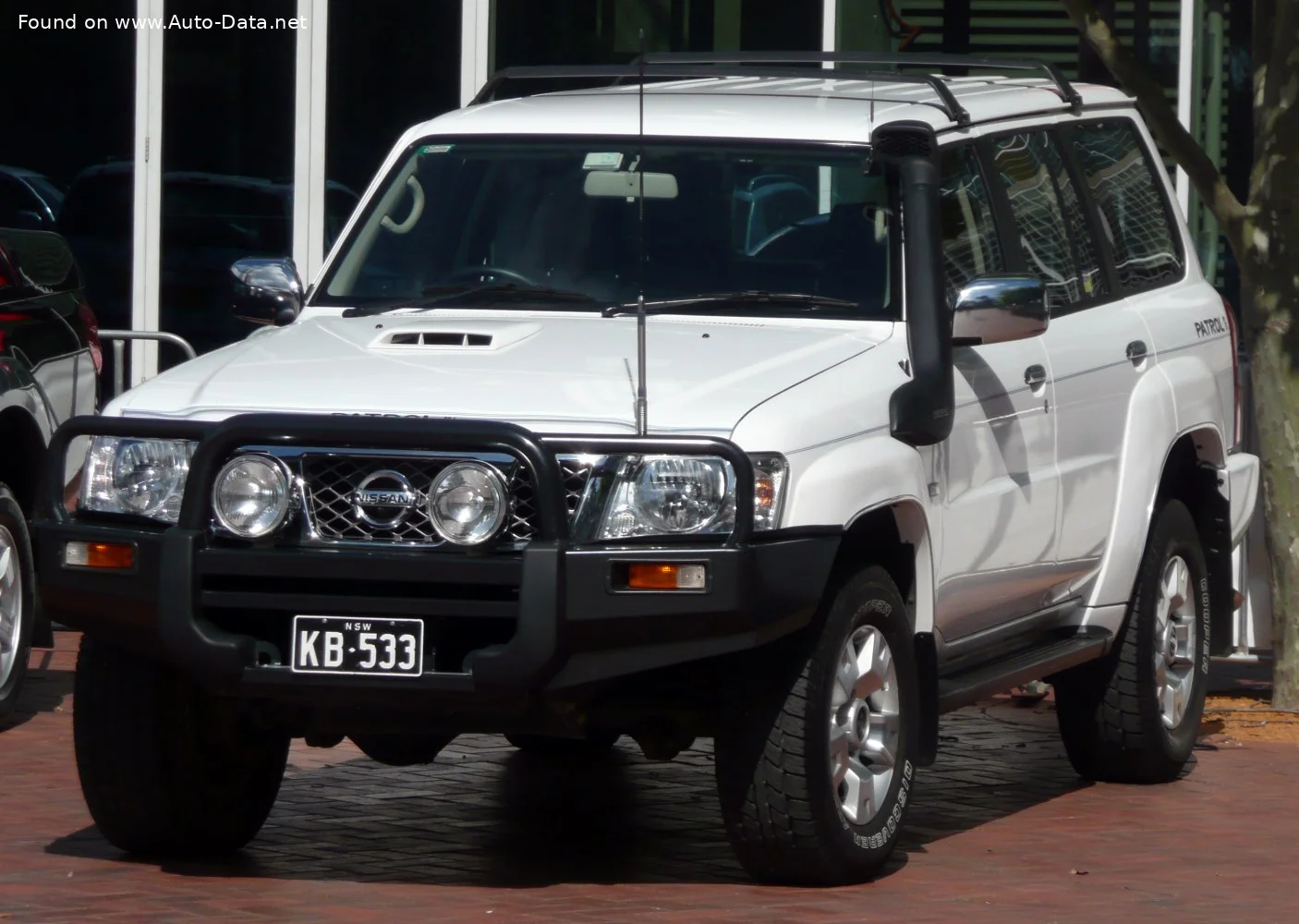 Nissan Patrol 3.0 Di (160 Hp) 4x42004 - 2016 thumbnail 2