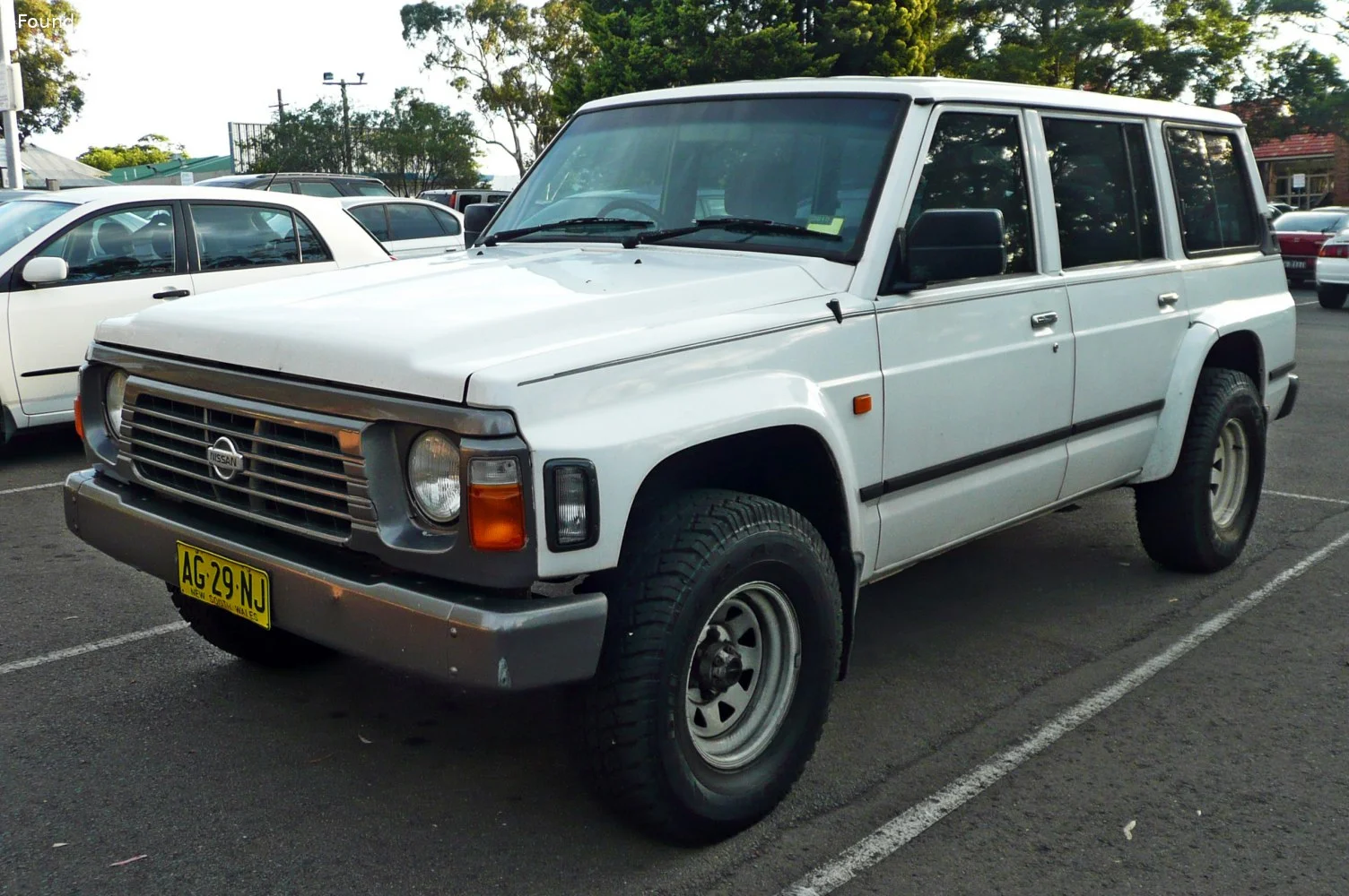 Nissan Patrol Nissan Patrol IV 5-door (Y60, facelift 1995) - 1